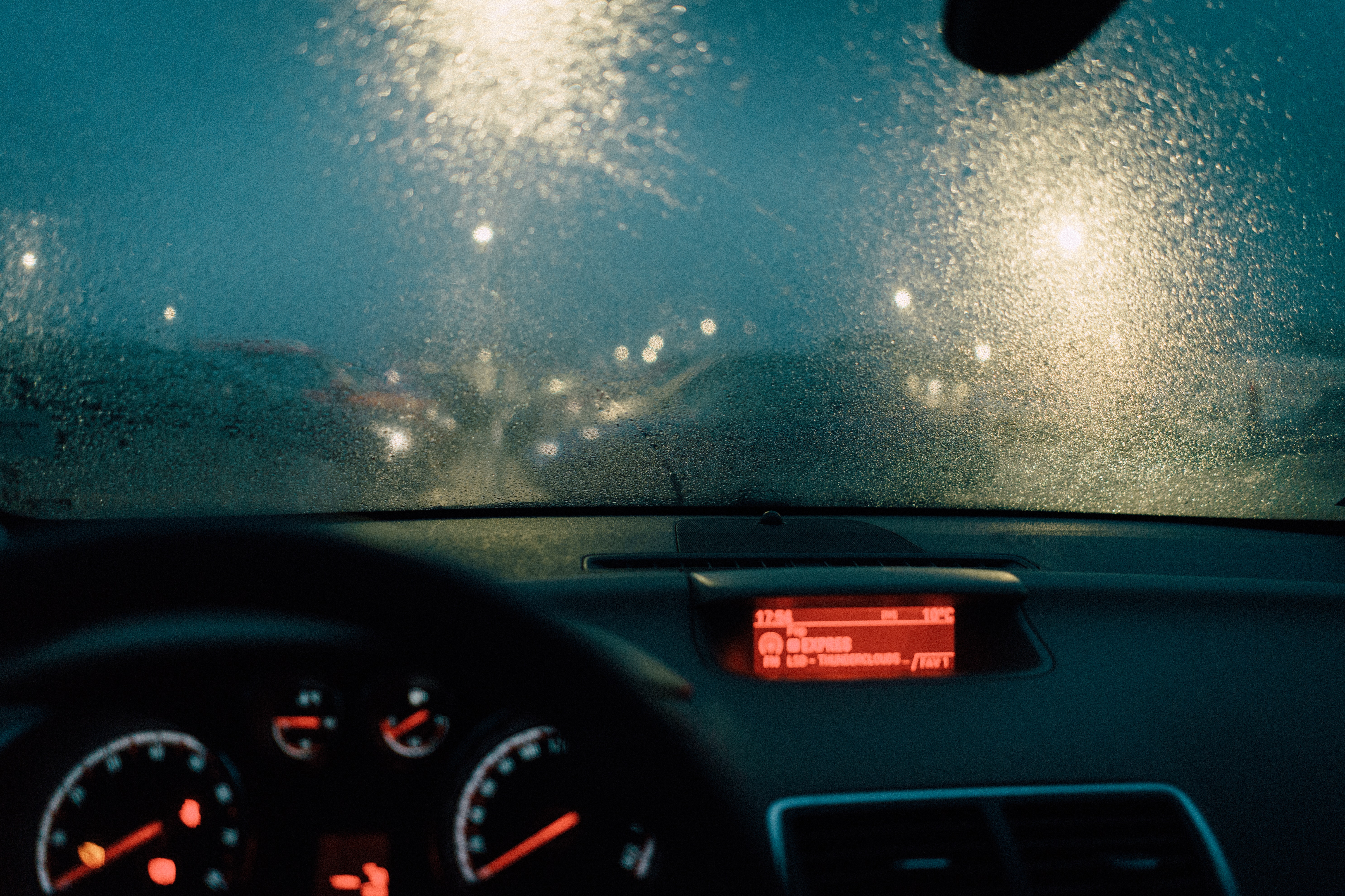 Voiture visibilité pluie