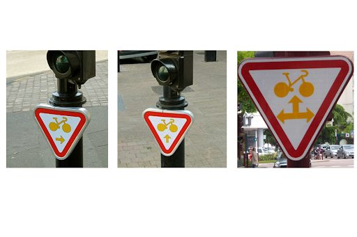 Les panneaux destines aux deux roues 